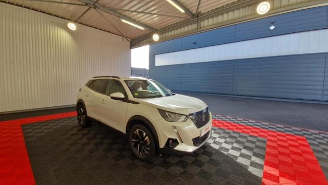 Peugeot 2008 image 1