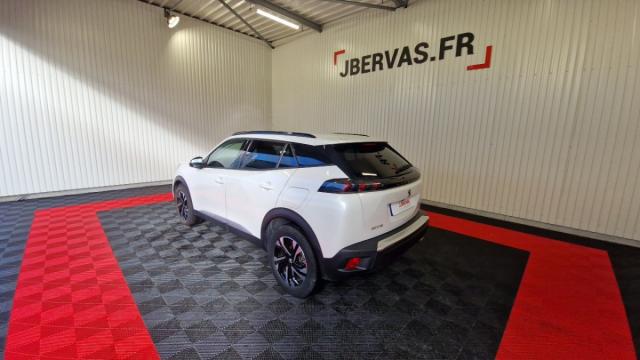 Peugeot 2008 image 8