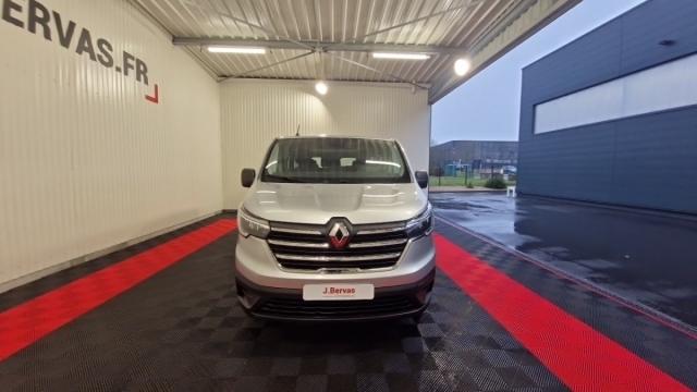 Renault Trafic image 2