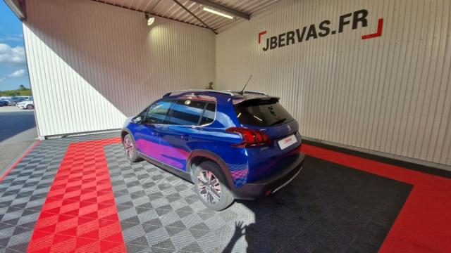 Peugeot 2008 image 8