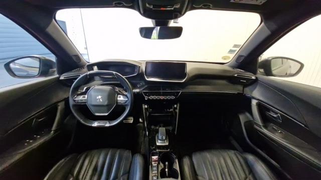 Peugeot 2008 image 1