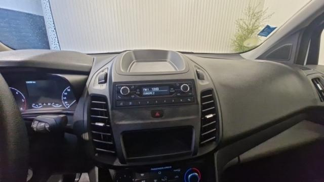 Ford Transit Connect image 9