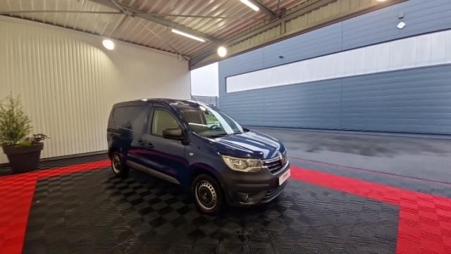 Renault Express Van image 3