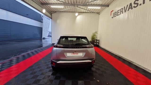 Peugeot 2008 image 2