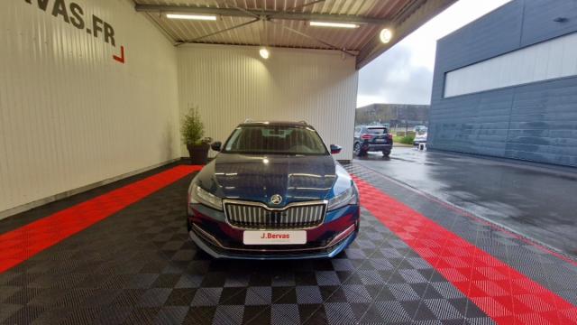 Skoda Superb Combi image 6