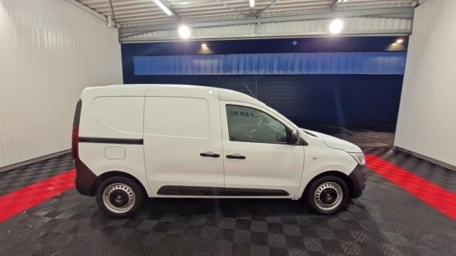 Renault Express Van image 2