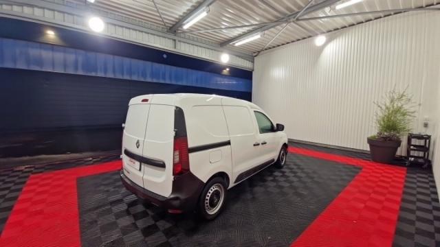 Renault Express Van image 6