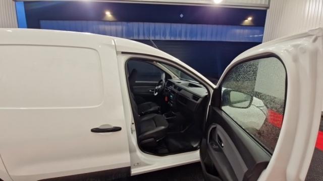 Renault Express Van image 4