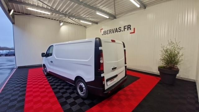 Renault Trafic image 2