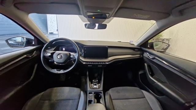 Skoda Octavia image 2