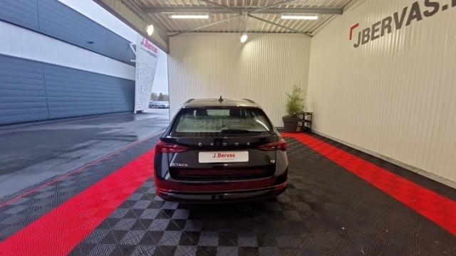 Skoda Octavia image 7