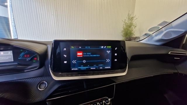 Peugeot E-208 image 3