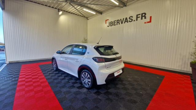 Peugeot E-208 image 8