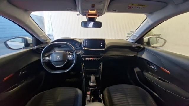 Peugeot E-208 image 9