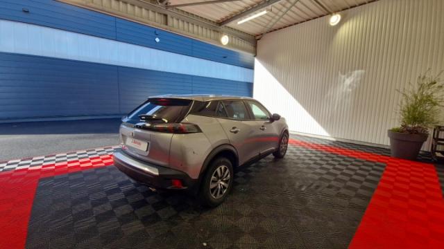 Peugeot 2008 image 2