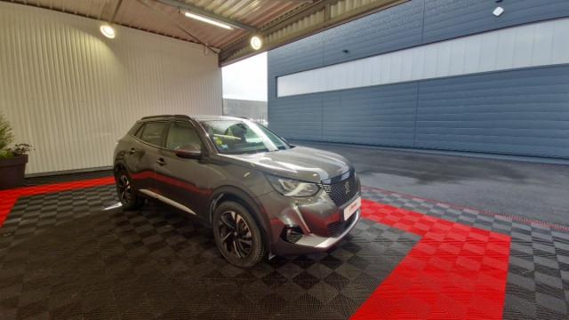 Peugeot 2008 image 1