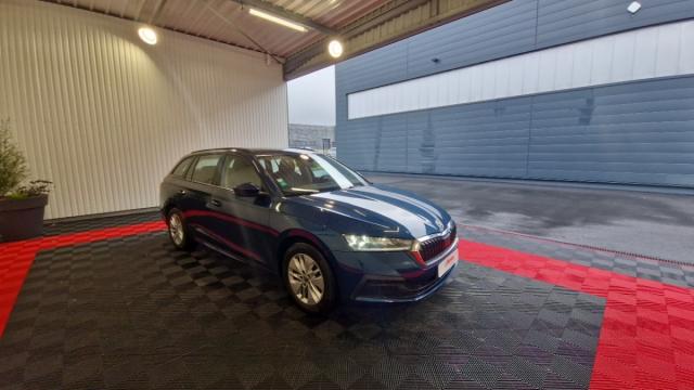 Skoda Octavia image 2