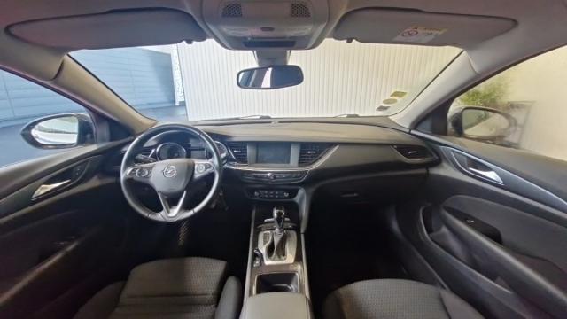 Opel Insignia Sports Tourer image 4