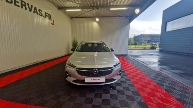 Opel Insignia Sports Tourer image 3