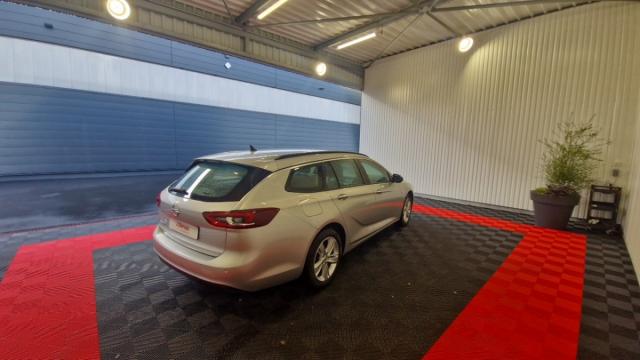 Opel Insignia Sports Tourer image 5