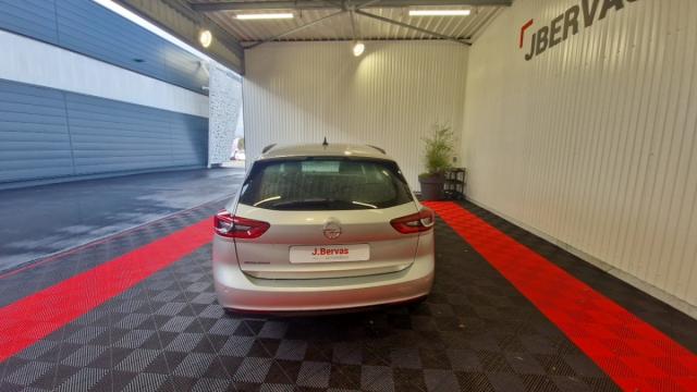 Opel Insignia Sports Tourer image 1