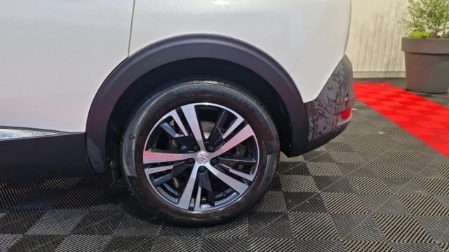 Peugeot 5008 image 9