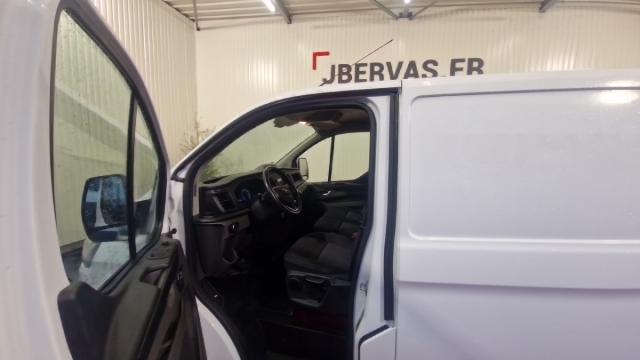 Ford Transit Custom image 6