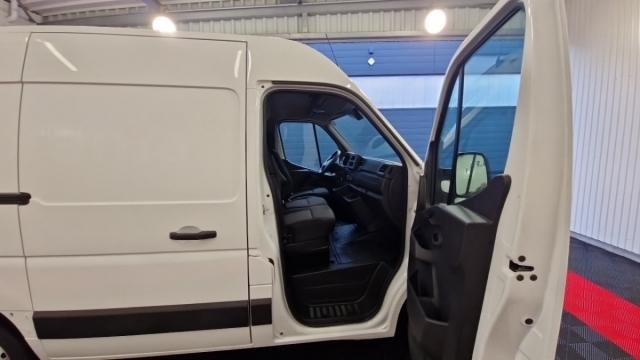 Renault Master image 8