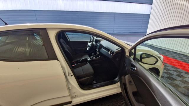 Renault Clio image 8