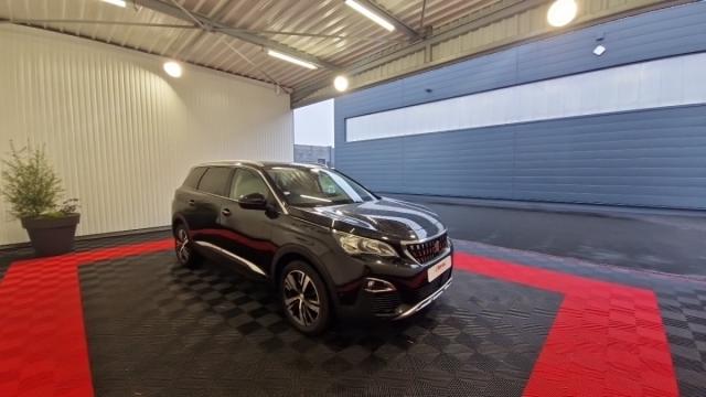 Peugeot 5008 image 9