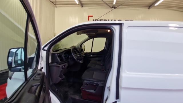 Ford Transit Custom image 2