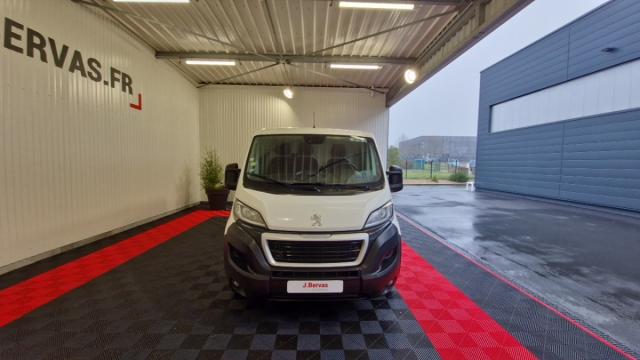 Peugeot Boxer image 1