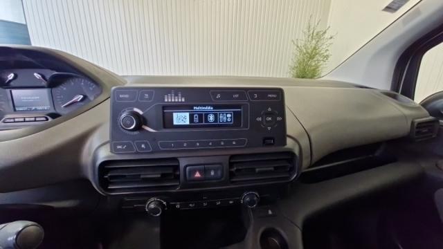 Peugeot Rifter image 9