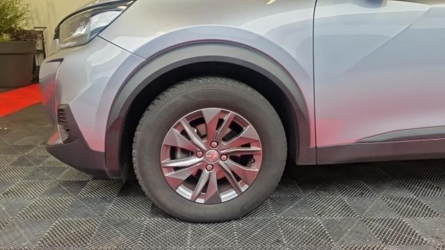 Peugeot 2008 image 8