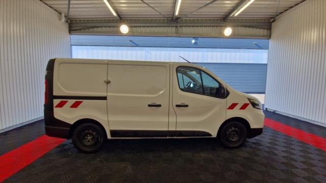 Nissan Primastar image 7