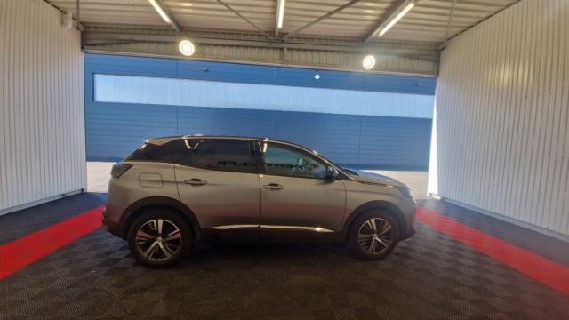 Peugeot 3008 image 1