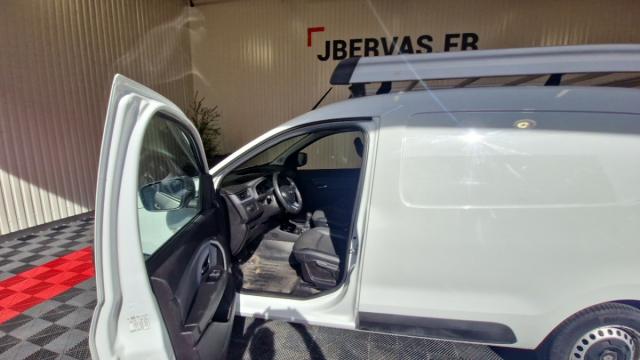 Renault Express Van image 9