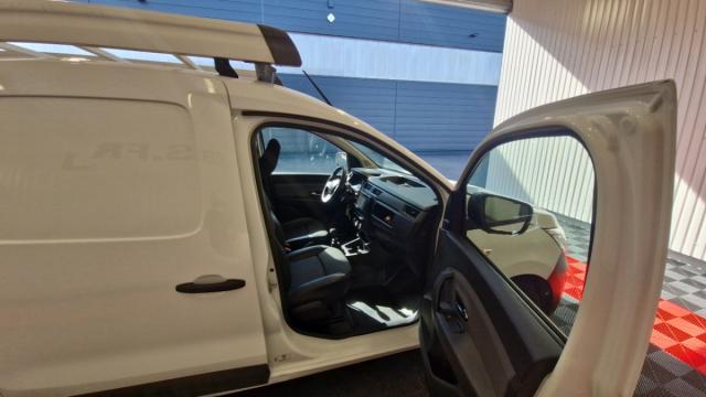 Renault Express Van image 5