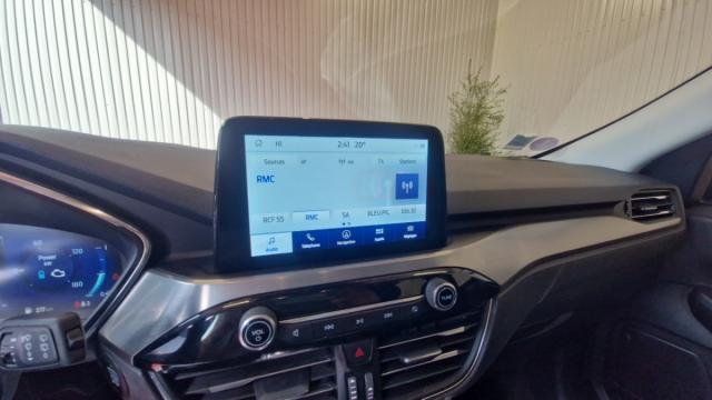 Ford Kuga image 5