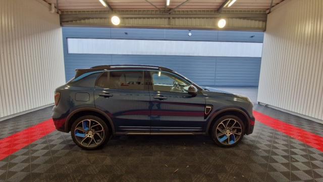 Lynk & Co 01 image 1