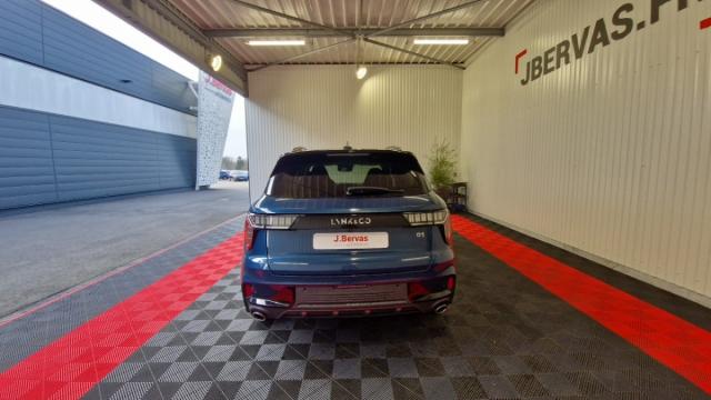 Lynk & Co 01 image 5