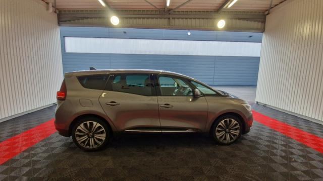Renault Grand Scénic image 2