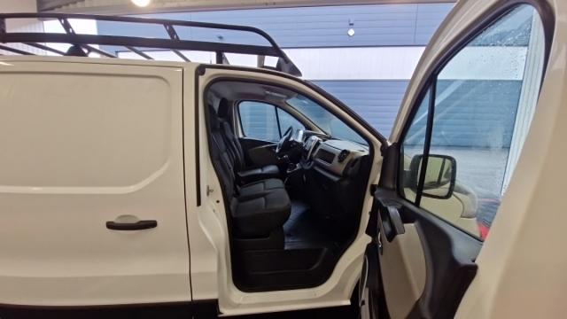 Renault Trafic image 4