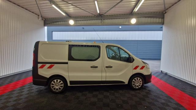 Renault Trafic image 2