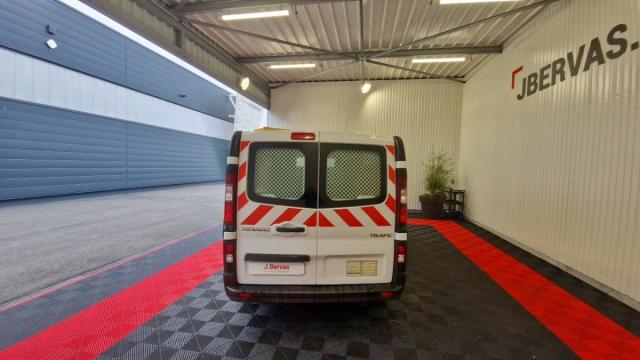 Renault Trafic image 8