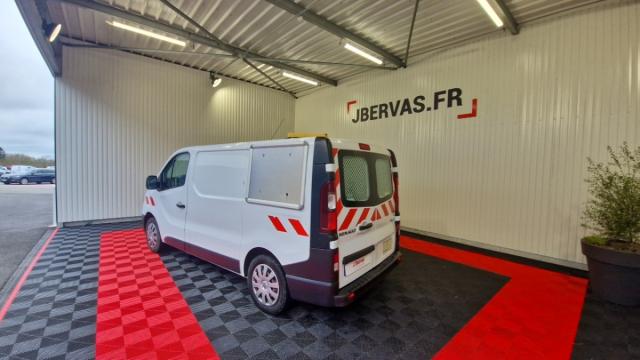 Renault Trafic image 9