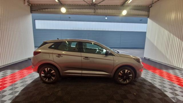 Opel Grandland image 9
