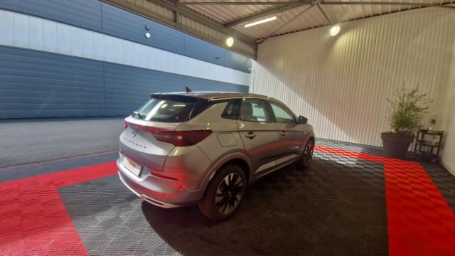 Opel Grandland image 2