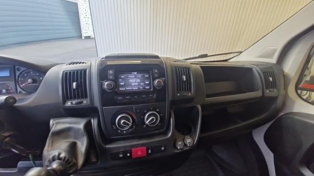 Peugeot Boxer image 2