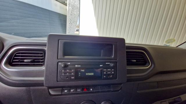 Renault Master image 9